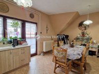 Eladó családi ház, XVIII. kerületben 210 M Ft, 6 szobás