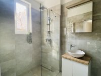 Eladó téglalakás, Pécsett 69.9 M Ft, 3 szobás