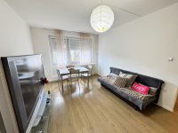 Eladó panellakás, Pécsett 41.9 M Ft, 1+1 szobás