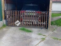 Eladó családi ház, XVI. kerületben 210 M Ft, 7 szobás