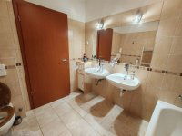 Eladó ikerház, XVII. kerületben 160 M Ft, 5 szobás