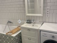 Eladó téglalakás, Pécsett 72 M Ft, 2 szobás