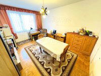 Eladó panellakás, Győrött 69.99 M Ft, 3 szobás