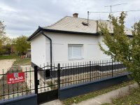 Eladó családi ház