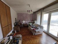 Eladó családi ház, Pécsett 84.9 M Ft, 5 szobás