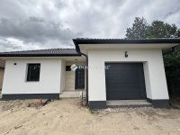 Eladó családi ház, Kecskeméten 94.99 M Ft, 5 szobás