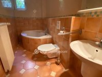 Eladó családi ház, Budakeszin 214 M Ft, 10 szobás