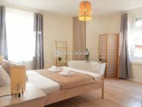 Eladó téglalakás, VI. kerületben 102.9 M Ft, 3 szobás