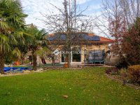 Eladó családi ház, Szegeden 409 M Ft, 6 szobás