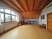 Eladó családi ház, Budakalászon 180 M Ft, 5 szobás