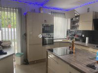 Eladó családi ház, Érden 133.7 M Ft, 4 szobás