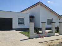 Eladó családi ház