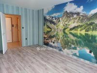 Eladó panellakás, Pécsett 56.8 M Ft, 3 szobás