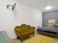 Eladó üzlethelyiség