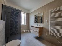 Eladó téglalakás, Siófokon 99.9 M Ft, 3 szobás