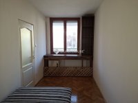 Eladó téglalakás, Szegeden 64 M Ft, 3 szobás