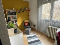 Eladó panellakás, Pécsett 36.99 M Ft, 1+1 szobás