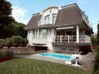 Eladó családi ház, Budaörsön 385.5 M Ft, 6 szobás
