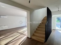 Eladó sorház, II. kerületben 209.79 M Ft, 5 szobás