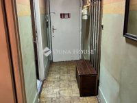 Eladó téglalakás, Pécsett 20.9 M Ft, 1 szobás