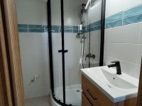 Eladó panellakás, Tatán 53.49 M Ft, 2 szobás