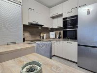 Eladó panellakás, Pécsett 51.49 M Ft, 2+1 szobás