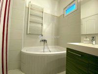 Eladó téglalakás, Pécsett 72.9 M Ft, 3 szobás