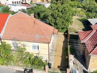 Eladó családi ház, Pécsett, Hársfa úton 59 M Ft, 2 szobás