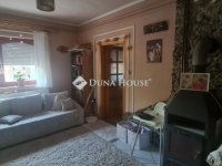 Eladó családi ház, Vecsésen 115.9 M Ft, 4 szobás