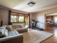 Eladó családi ház, Zsámbékon 169.9 M Ft, 5 szobás
