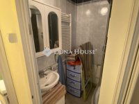 Eladó panellakás, Szegeden 49.9 M Ft, 2+1 szobás