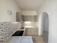 Kiadó téglalakás, albérlet, Pécsett 220 E Ft / hó, 1+1 szobás