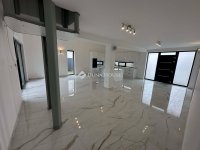 Eladó családi ház, Vecsésen 219.9 M Ft, 5 szobás
