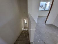 Eladó családi ház, Balatonföldváron 106 M Ft, 4 szobás