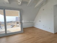 Eladó téglalakás, Balatonfüreden 143 M Ft, 3 szobás