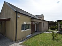 Eladó ikerház, Gödöllőn 135 M Ft, 4 szobás