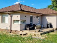 Eladó családi ház, Kecskeméten 72.9 M Ft, 3 szobás