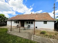 Eladó családi ház, Kiskunhalason 24.9 M Ft, 1 szobás