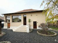 Eladó családi ház, Cegléden 146.8 M Ft, 4 szobás