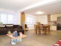 Eladó családi ház, Pécsett 122 M Ft, 4 szobás