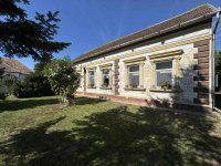 Eladó családi ház, Ádándon 229 M Ft, 5 szobás