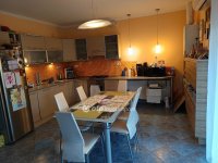 Eladó családi ház, Száron 179 M Ft, 5+1 szobás