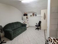 Eladó téglalakás, VI. kerületben 73 M Ft, 2 szobás