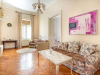 Eladó téglalakás, V. kerületben 149 M Ft, 2 szobás