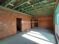 Eladó ikerház, Nagytarcsán 119.9 M Ft, 5 szobás