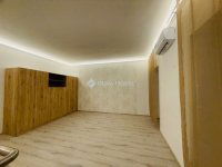 Eladó téglalakás, V. kerületben 119.9 M Ft, 3 szobás