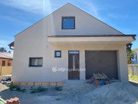 Eladó ikerház, Érden 119 M Ft, 4 szobás / költözzbe.hu