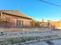 Eladó családi ház, Nagykőrösön 23.5 M Ft, 2+1 szobás