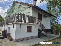 Eladó ikerház, Borgátán 41 M Ft, 10 szobás