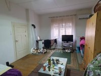 Eladó családi ház, Devecseren 18.5 M Ft, 1+1 szobás